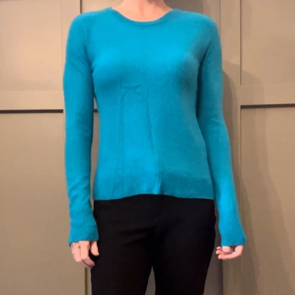 Equipment Sloane Cashmere Sweater Crew Neck 100% Cashmere Blue Size Medium